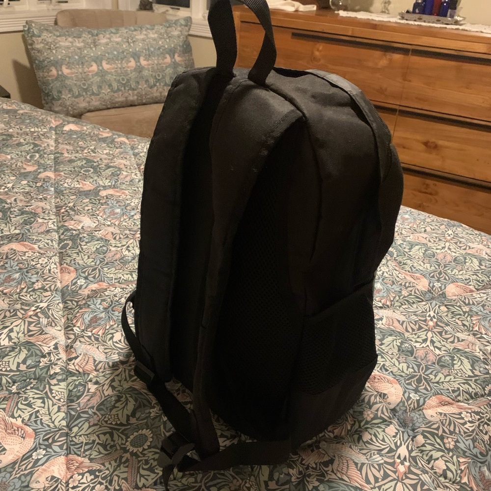 Alice in Wonderland Backpack - Picture 6 of 11